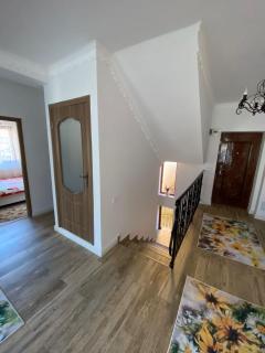 B House Bușteni - 3