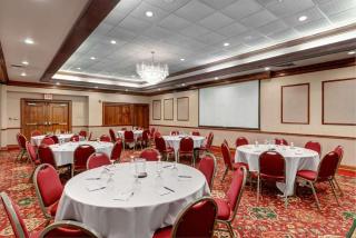 Best Western Plus Portsmouth Hotel & Suites - Portsmouth - 3