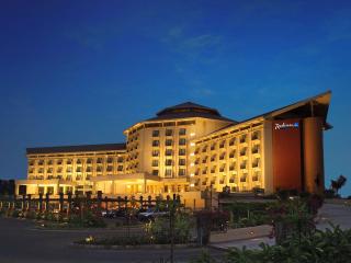 Radisson Blu Dhaka Water Garden - Dhaka - 4