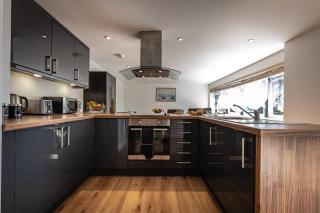 Blue Haven Silver Service Apartments Free Parking - 9