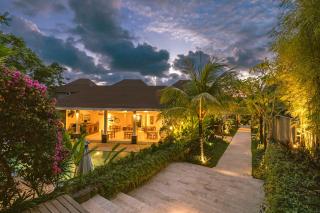 La Berceuse Resort and Villa Nusa Dua by Taritiya Collection - Nusa Dua - 1