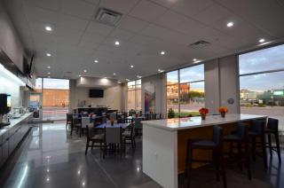 GLō Best Western Enid OK Downtown - Convention Center Hotel - Enid - 3