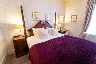 Brooks Guesthouse - 1