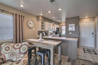Modern Resort Condo about 3 Mi to Branson Landing - 4
