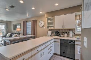 Modern Resort Condo about 3 Mi to Branson Landing - Branson - 2