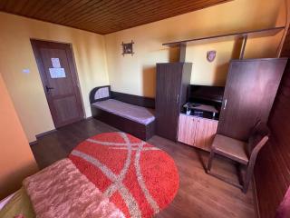 Cabana la Razvan - 1