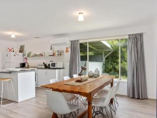Decked Out at Dolphin 31 Dolphin Avenue - Carrickalinga - 7