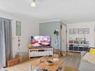 Decked Out at Dolphin 31 Dolphin Avenue - Carrickalinga - 6