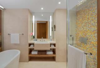 Radisson Blu Hotel Guwahati - Guwahati - 2