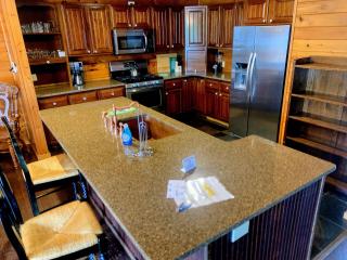 Blue Lagoon Resort - Lake George - 7