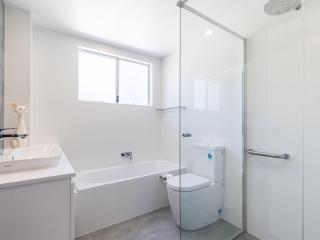 Kristie Court 2 7 Weatherly Cl close to the beach with WiFi - Nelson Bay - 3