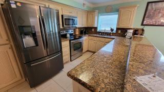 Large 3 Bedroom with Big Pool - Campeche Triplex unit A home - South Padre Island - 9