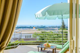 BnB Homes Ocean view Apartment with huge sunny Terrace, 2 Swimming pools & Tennis court - 0