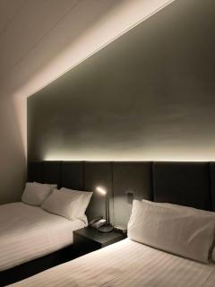 The Avenue - 4