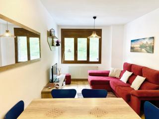 Apartamentos Valle de Inclés MIKKA - 0