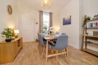 Historic House in the Heart of York City Centre with Free Parking - 3