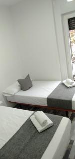 HOSTAL Noche y Dia - Madrid - 9