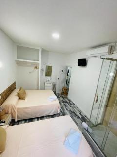 HOSTAL Noche y Dia - Madrid - 6