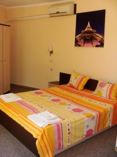 Sunny Paradise Family Hotel - 9