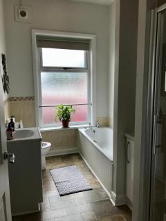3 bedroom house in Preston close to M6 & M55 - 8