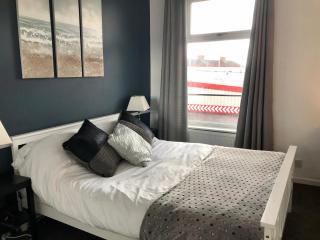 3 bedroom house in Preston close to M6 & M55 - 9