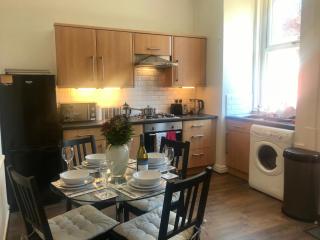 3 bedroom house in Preston close to M6 & M55 - 6