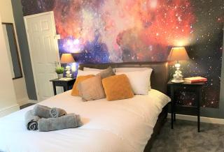 Central Wigan welcoming Townhouse sleeps up to 6 - Wigan - 3