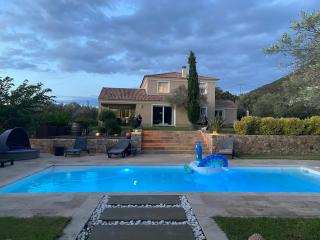 Très belle villa piscine jacuzzi grande propriété 10 pers - Belgodère - 9