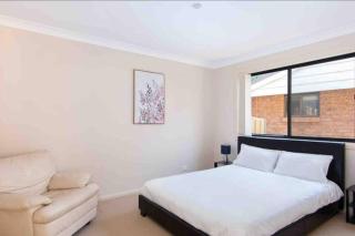 4 Bedroom modern house opposite Wallis Lake - Forster - 4