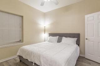 Walk to Beach Condo with Pool unit C - Island Morning Sun 3 - South Padre Island - 4