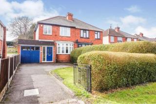 L & J ESCAPES- 4 BEDROOMs SUITABLE FOR CONTRACTORS AND FAMILIES- LARGE PRIVATE PARKING-10 MINUTES TO M6 JUNCTION 9 - Coseley - 0