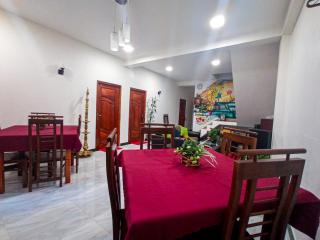 Daffodils Inn - 1