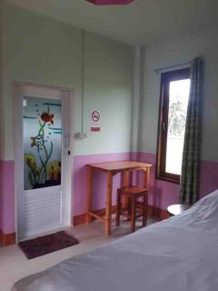 เพชร การ์เด้น -Phet Garden Resort, Nakhonthai 1 - 2