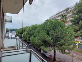 Lovely Central Apartment - 3