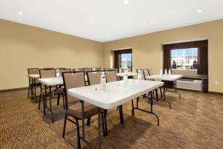 Microtel Inn & Suites by Wyndham - 1