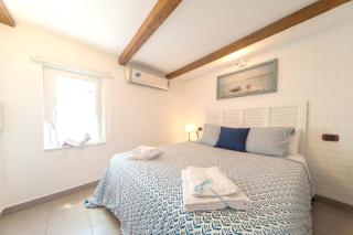 Charming Apartment in Trani with City View and Parking. - Trani - 7