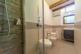Charming Apartment in Trani with City View and Parking. - Trani - 4