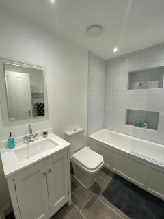 Family Home in Seaside Town - Newport Beach - 3