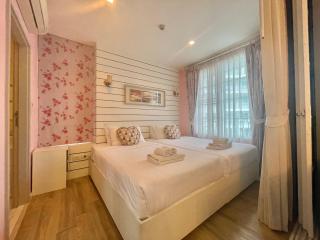 Summer Huahin Condo 2 Bedrooms Pool View Classic Room - 8