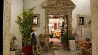 Hotel Monumento Pazo de Orbán - 1