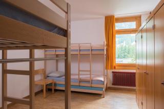 Pontresina Youth Hostel - 8