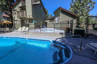 Mammoth Sierra Townhome - 8