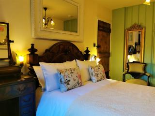 The Firecat Country House Guesthouse - 7