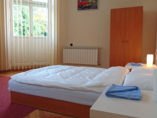 B MOVIE Guest Rooms - Krakow - 2