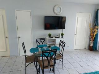 Contemporary Ocean view 2bed Carib Ocho Rios Condo - Ocho Rios - 2