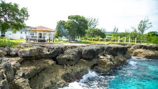 Marantha Villa - Discovery Bay - 0