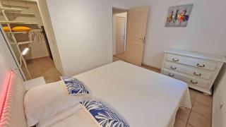 Soleil Topaze - 68 m2 - Terrasse - Jardinet - Transats - Vue mer panoramique sur toute la baie - 2