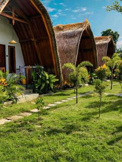 Tropical Sunday Bungalow - Surf And Stay - Selong Belanak - 9
