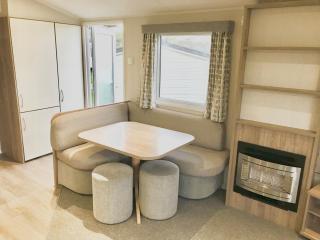 NB12 Entire Caravan - Newquay - 1