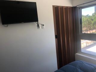 Apartamento Punta del Este piscina abierta y cubierta climatizada gimnasio cancha fútbol Netflix parrillero - Punta del Este - 3